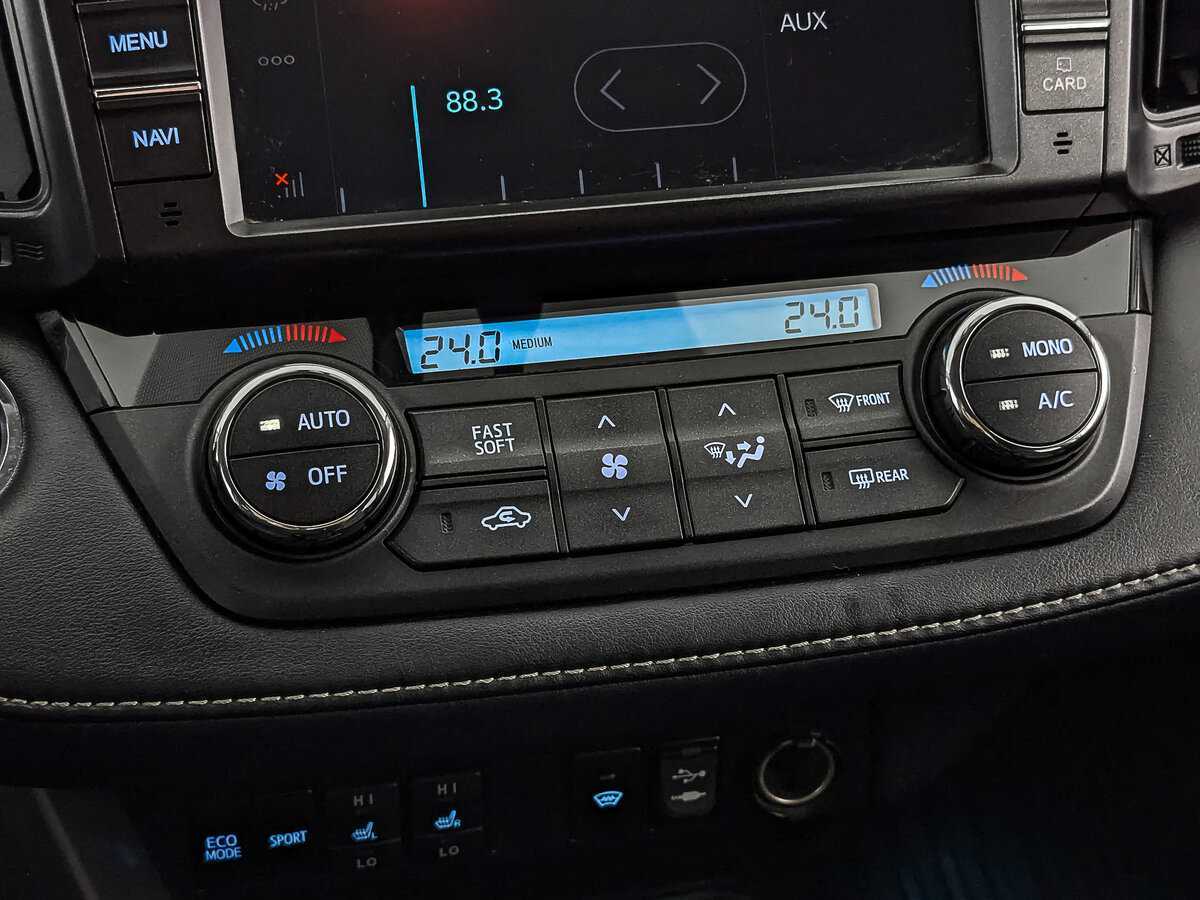 Toyota RAV4 б/у, 2018, Автоматическая. Фото: #18