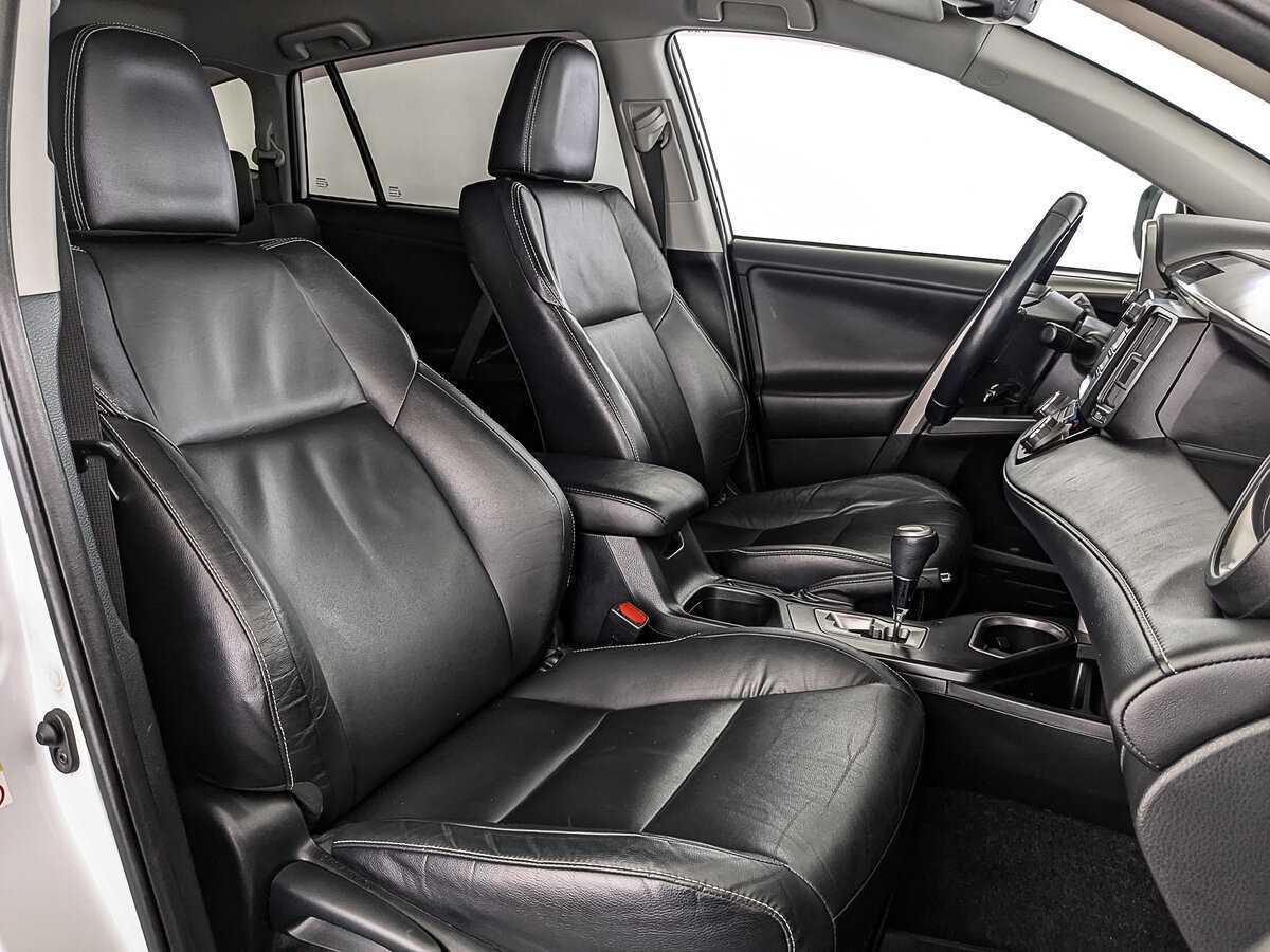 Toyota RAV4 б/у, 2018, Автоматическая. Фото: #21