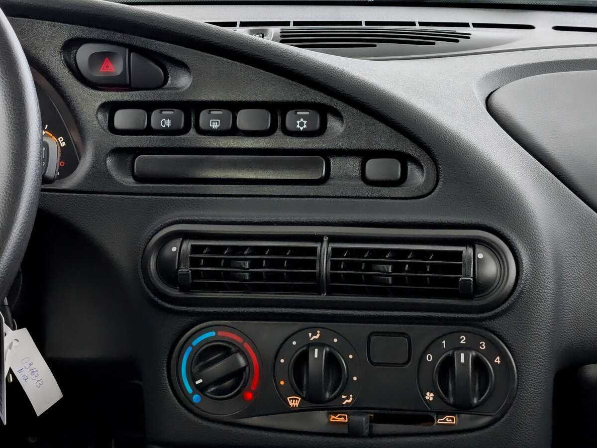 Лада (ВАЗ) Нива б/у, 2024, Механическая. Фото: #14