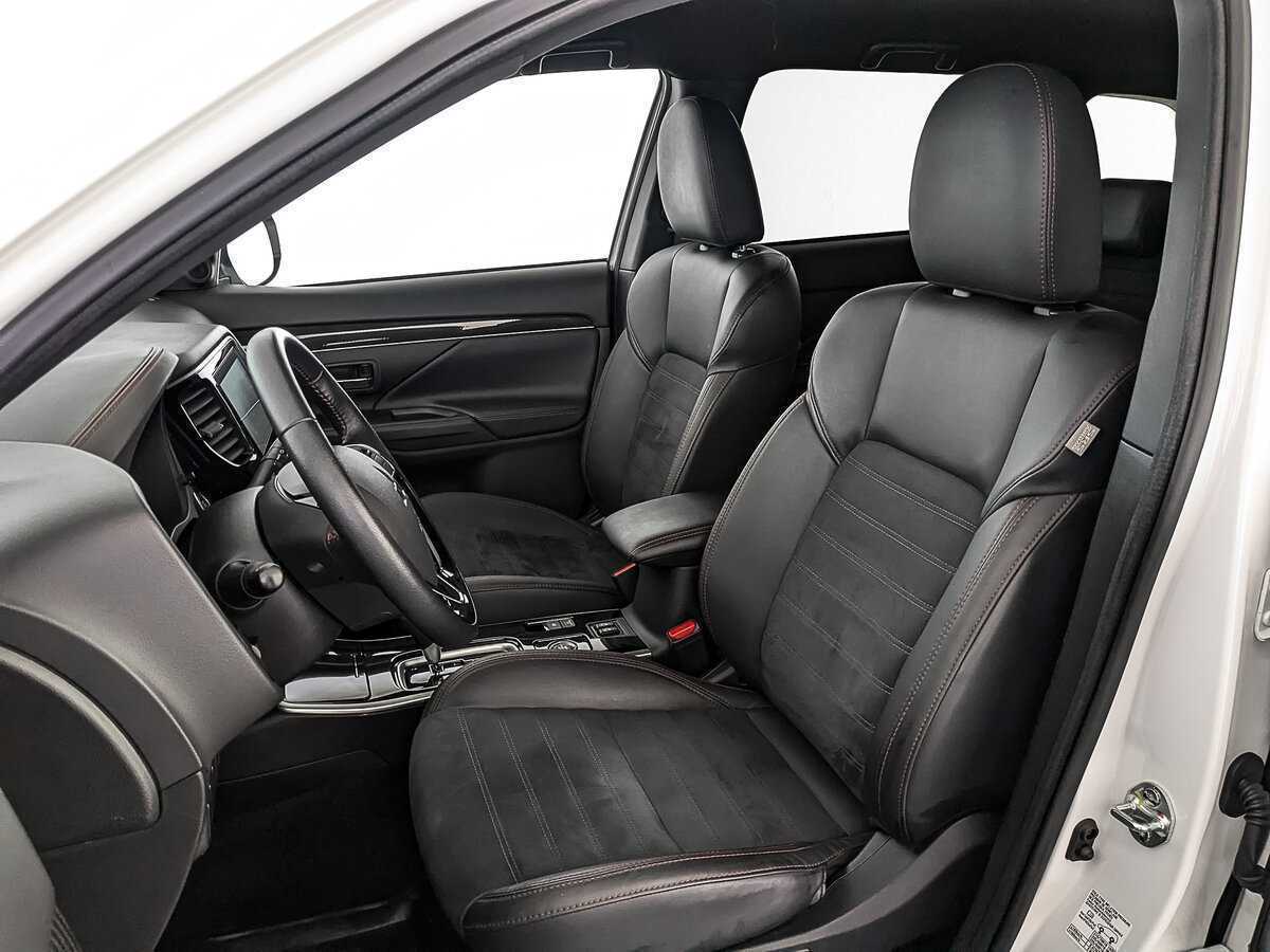 Mitsubishi Outlander б/у, 2022, Вариатор. Фото: #19