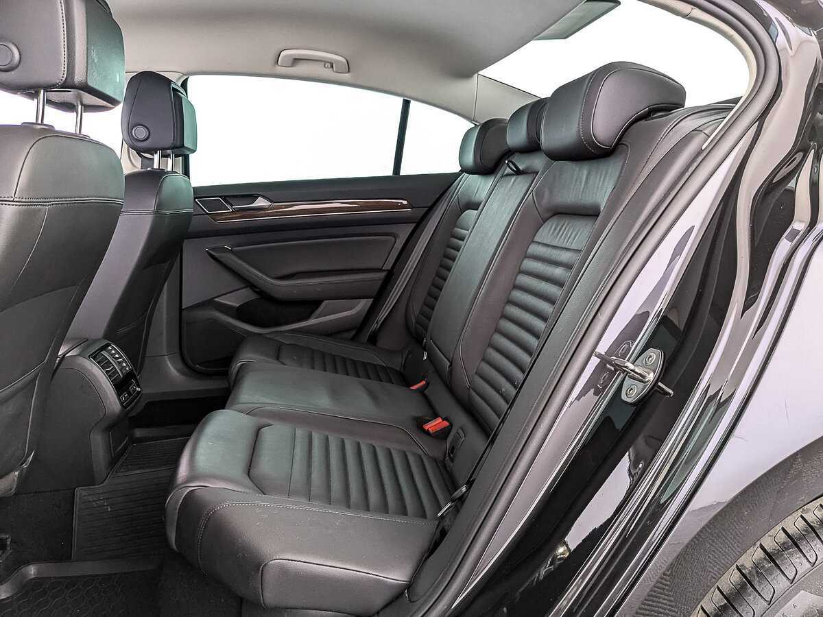 Volkswagen Passat б/у, 2019, Роботизированная. Фото: #17