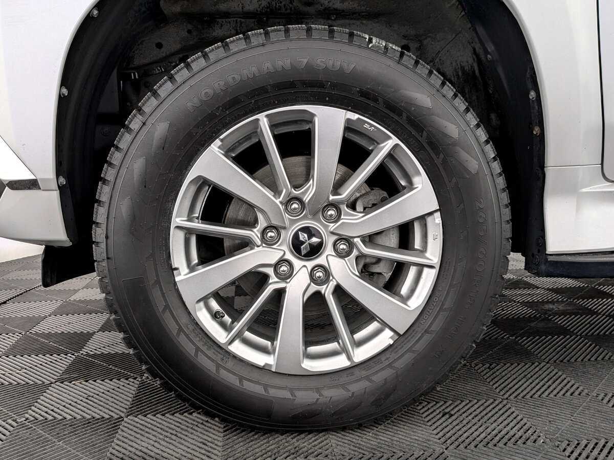 Mitsubishi Pajero Sport б/у, 2018, Механическая. Фото: #17