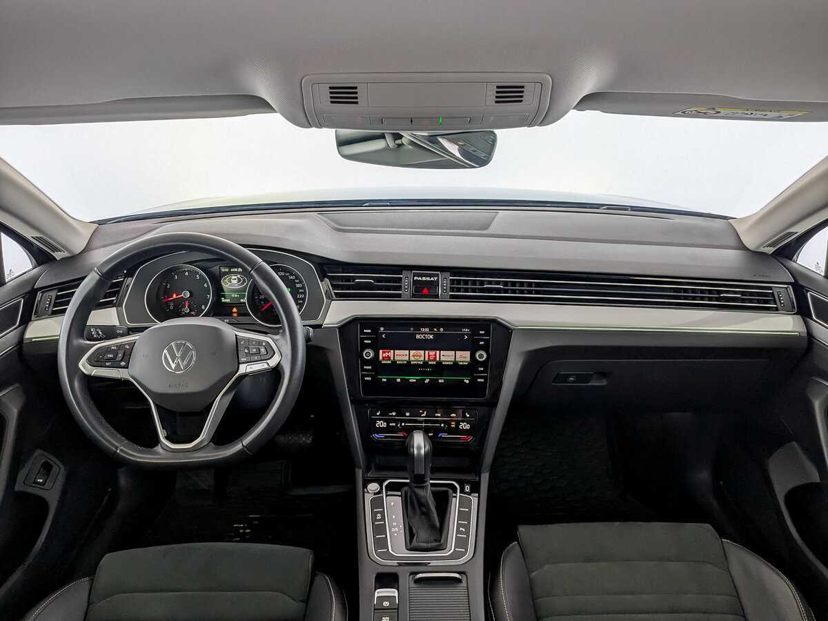 Volkswagen Passat б/у, 2021, Роботизированная. Фото: #13