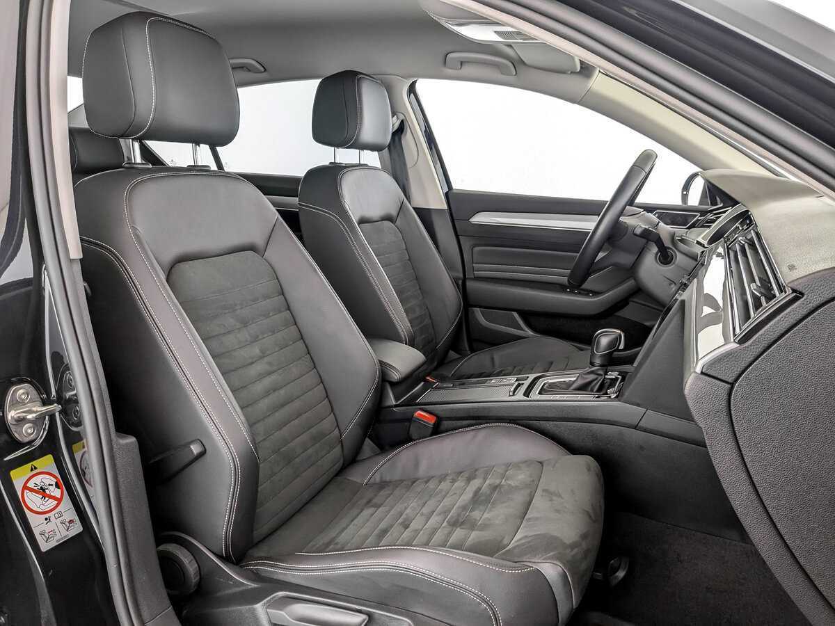 Volkswagen Passat б/у, 2021, Роботизированная. Фото: #23