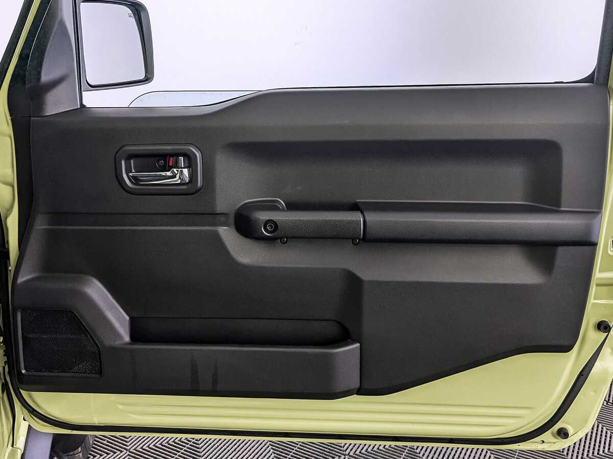 Suzuki Jimny б/у, 2021, Автоматическая. Фото: #24