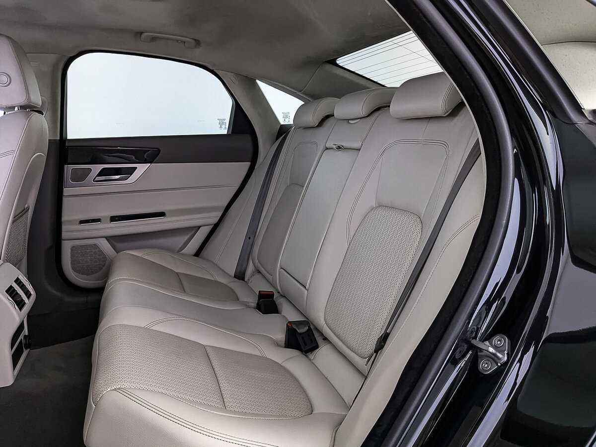 Jaguar XF б/у, 2018, Автоматическая. Фото: #11