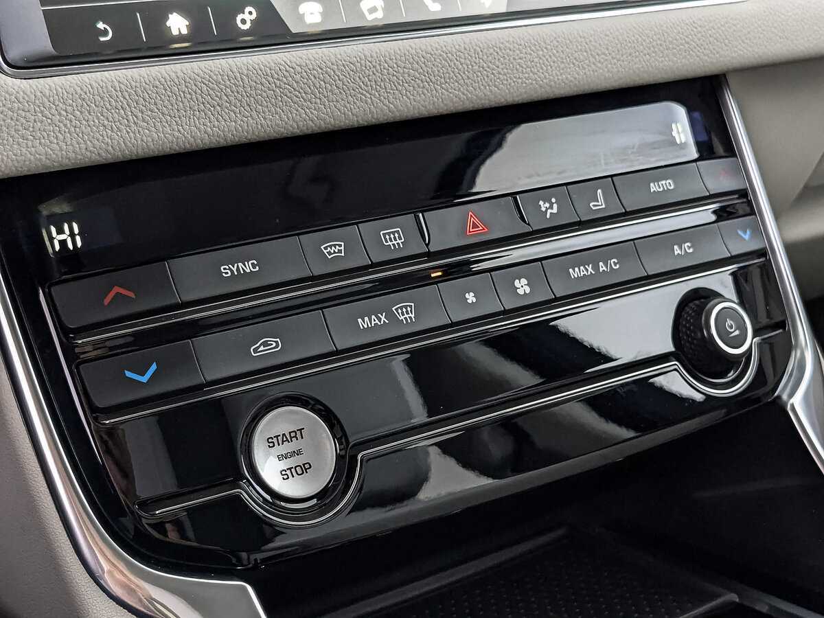 Jaguar XF б/у, 2018, Автоматическая. Фото: #25