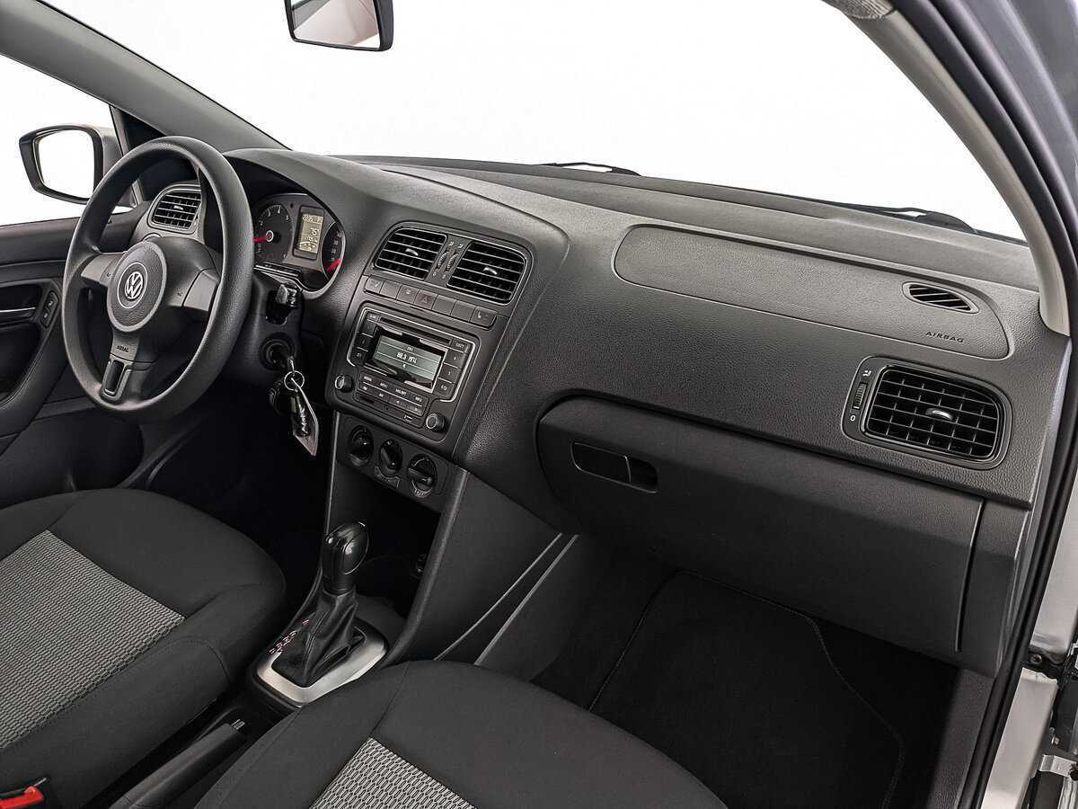 Фольксваген Поло б/у, 2015, Автоматическая. Фото: #12