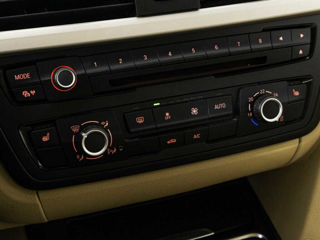 BMW 3 серии б/у, 2013, Автоматическая. Фото: #15