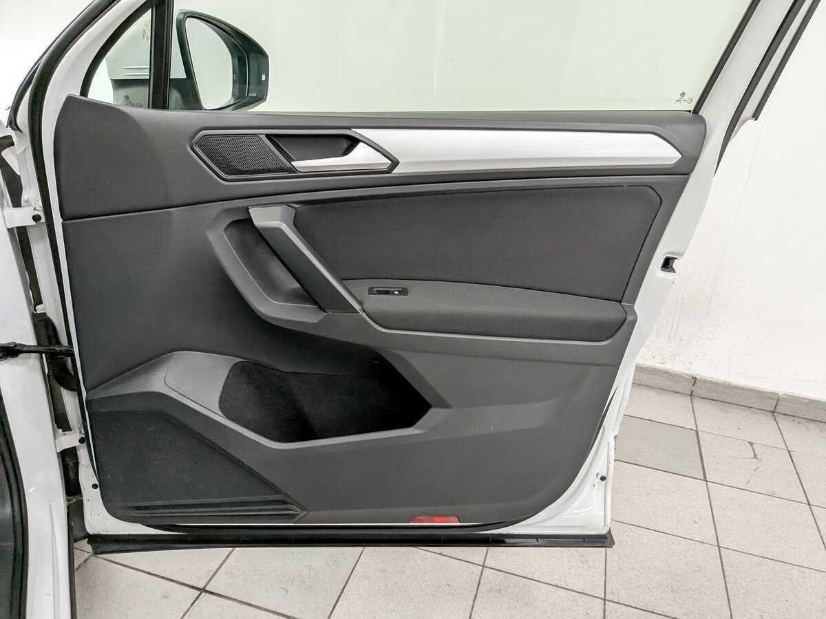 Volkswagen Tiguan б/у, 2021, Роботизированная. Фото: #20