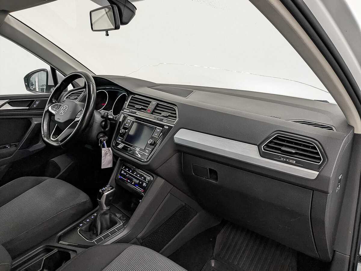 Volkswagen Tiguan б/у, 2021, Роботизированная. Фото: #9