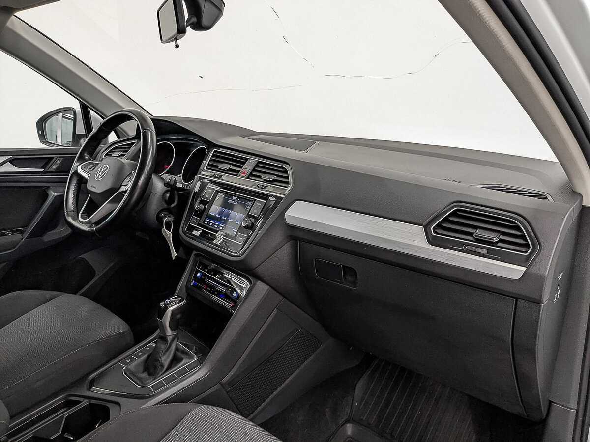 Volkswagen Tiguan б/у, 2021, Роботизированная. Фото: #11