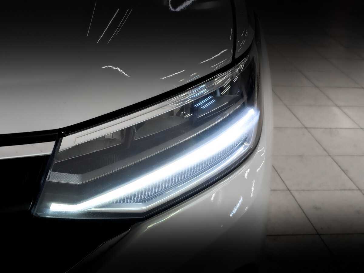 Volkswagen Tiguan б/у, 2021, Роботизированная. Фото: #15