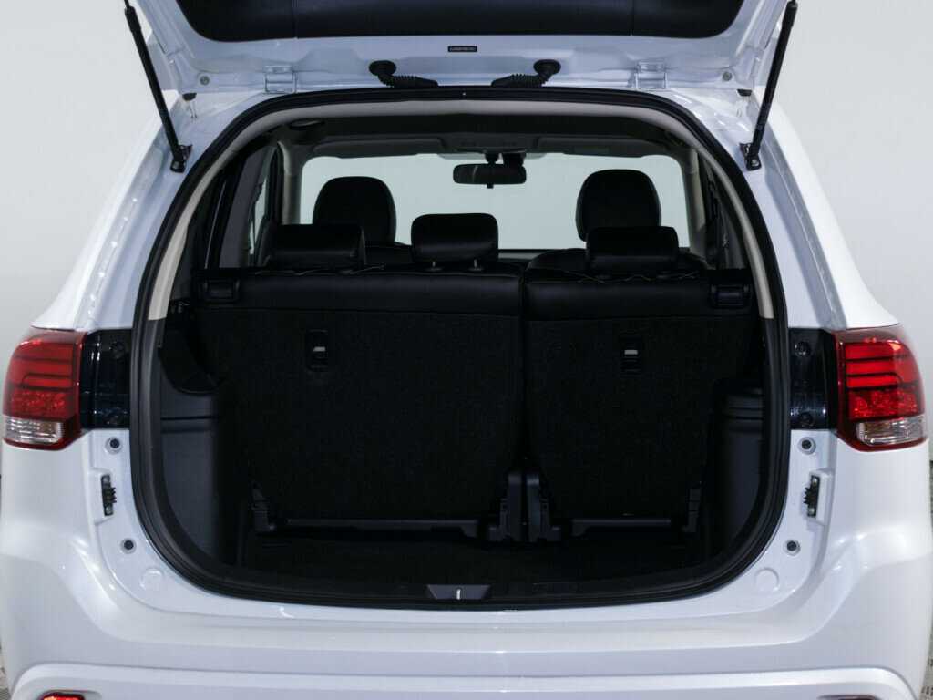 Mitsubishi Outlander б/у, 2022, Вариатор. Фото: #6