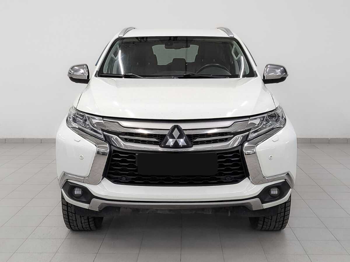 Mitsubishi Pajero Sport б/у, 2017, Автоматическая. Фото: #1