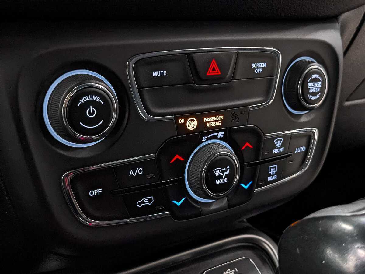 Jeep Compass б/у, 2018, Автоматическая. Фото: #18