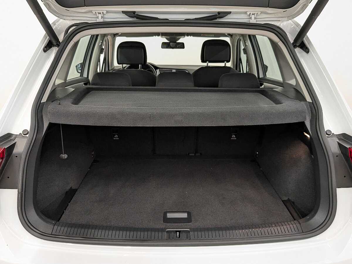 Volkswagen Tiguan б/у, 2020, Роботизированная. Фото: #9