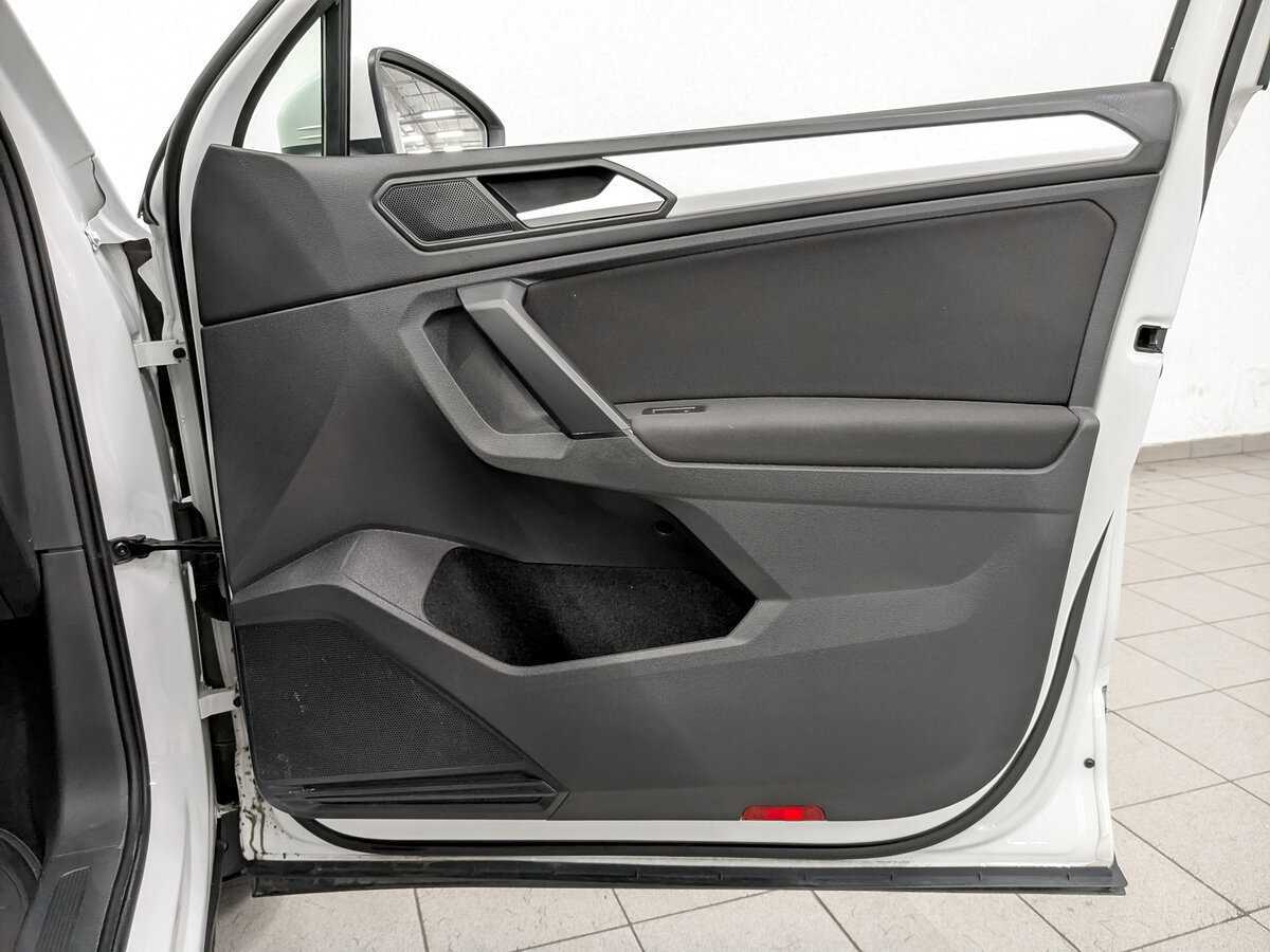 Volkswagen Tiguan б/у, 2021, Роботизированная. Фото: #21