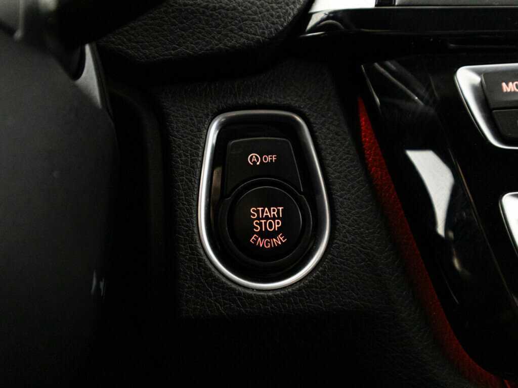 BMW 3 серии б/у, 2018, Автоматическая. Фото: #17