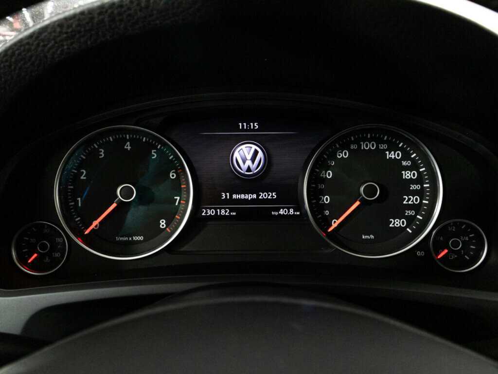 Volkswagen Touareg б/у, 2013, Автоматическая. Фото: #10