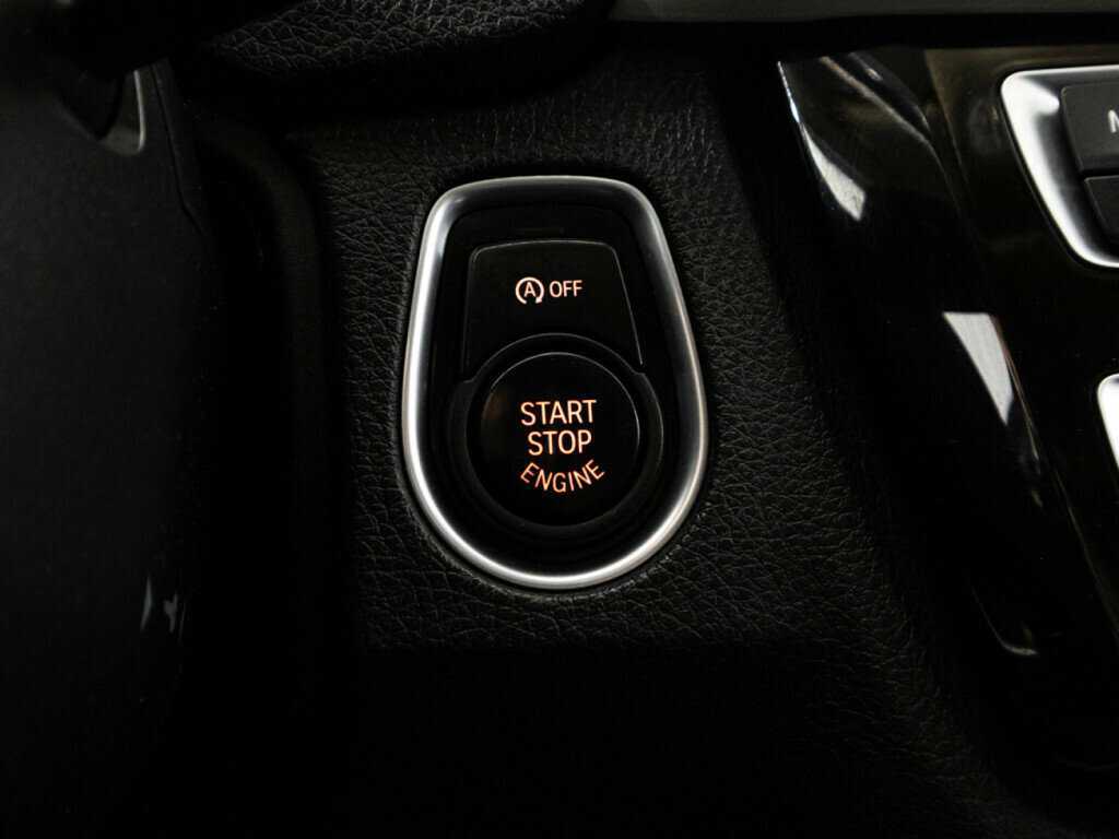 BMW 3 серии б/у, 2016, Автоматическая. Фото: #18