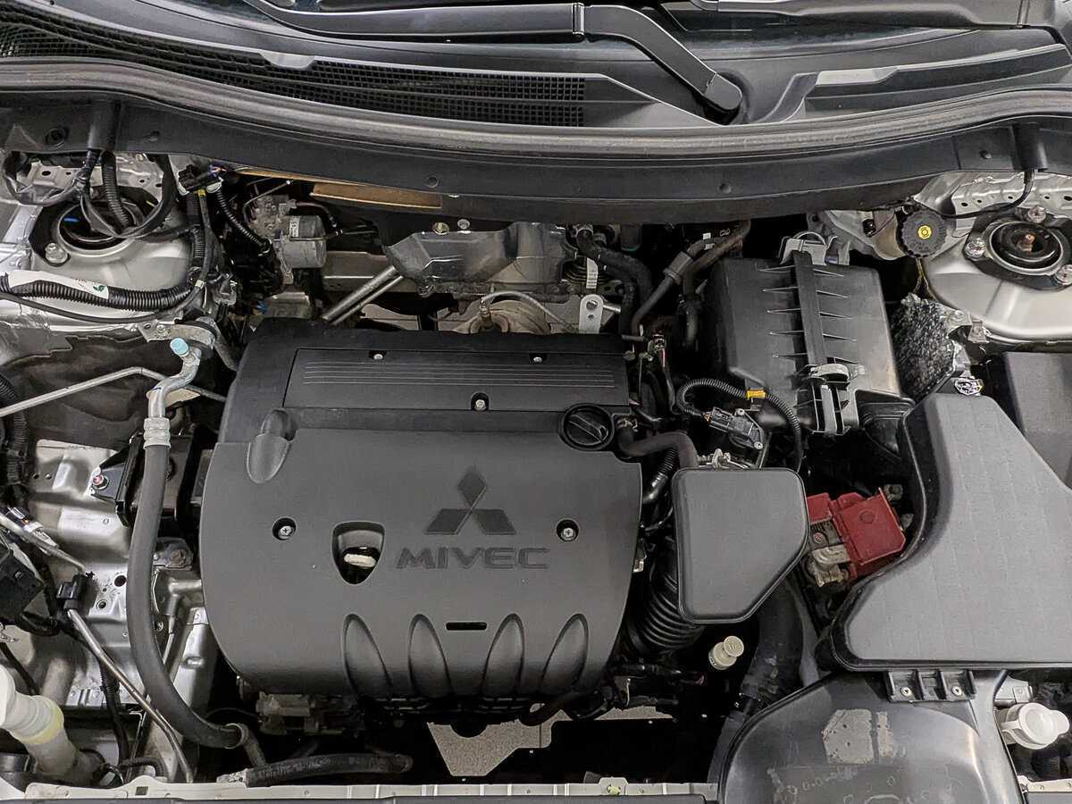 Mitsubishi Outlander б/у, 2020, Вариатор. Фото: #8