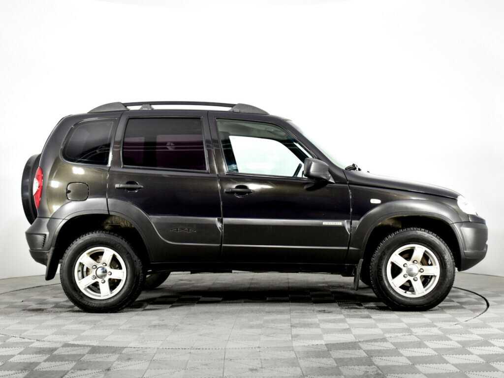 Chevrolet Niva б/у, 2017, Механическая. Фото: #3