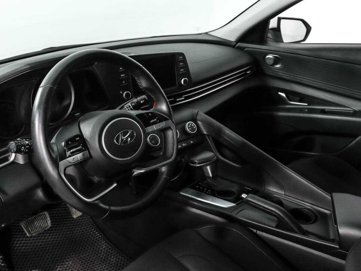 Hyundai Elantra б/у, 2021, Автоматическая. Фото: #8