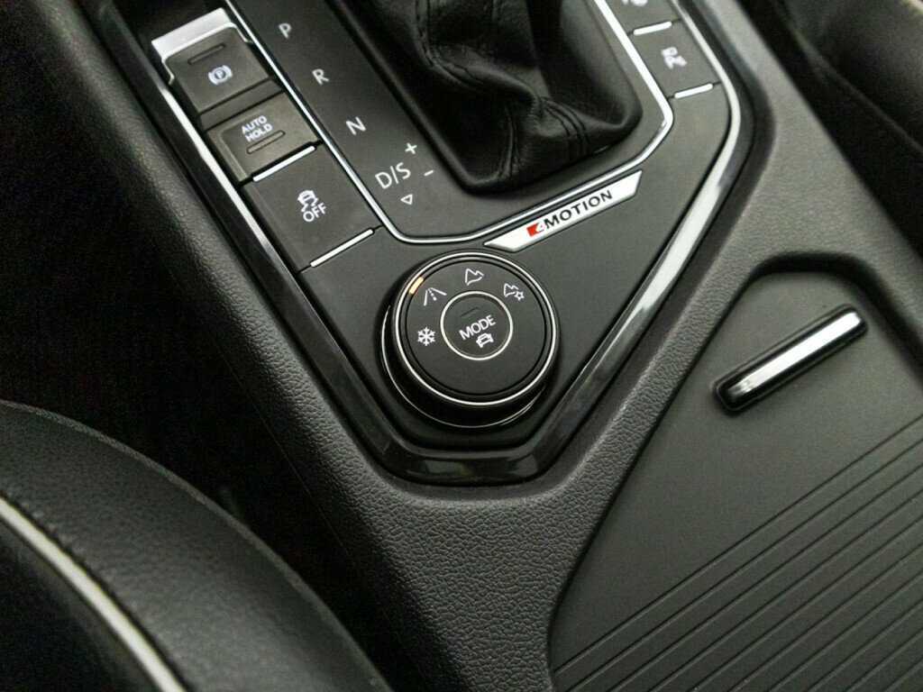 Volkswagen Tiguan б/у, 2017, Роботизированная. Фото: #18