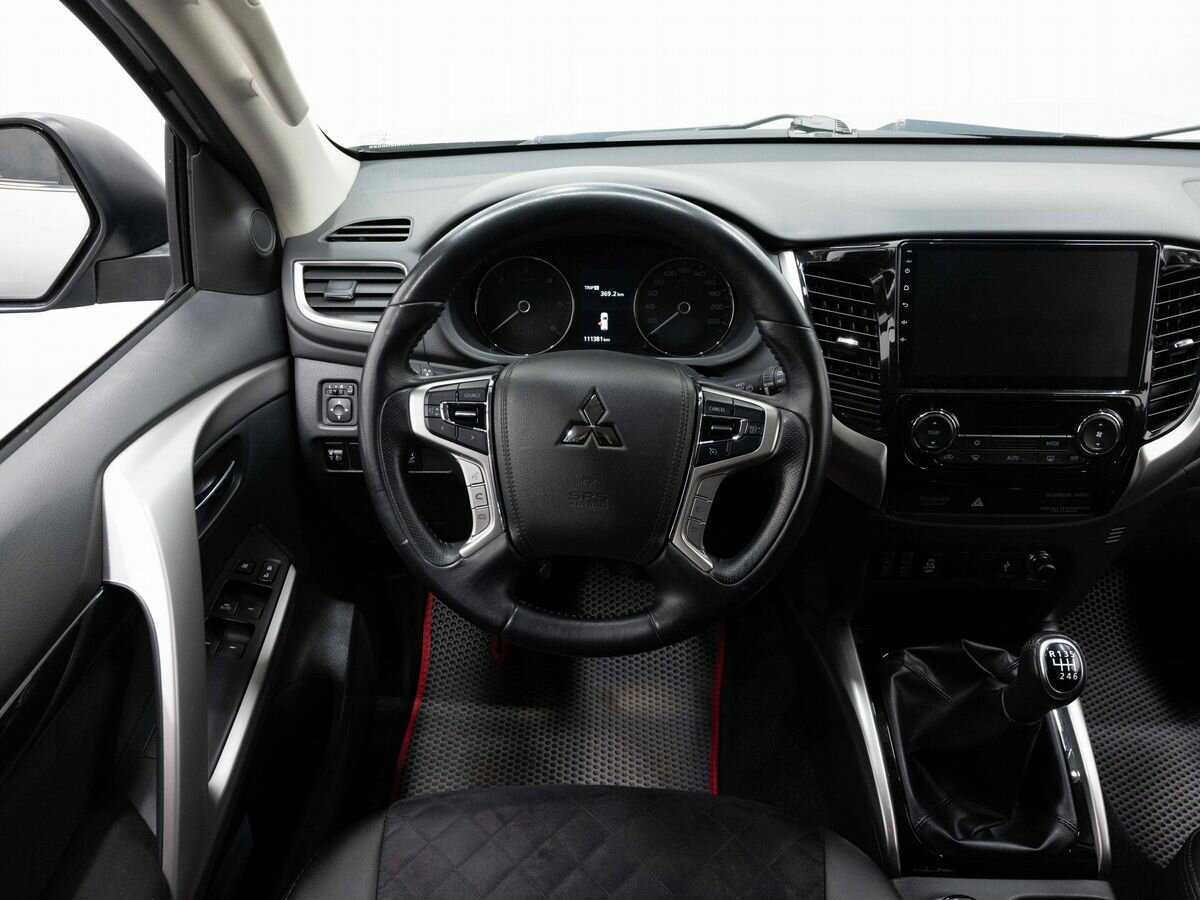 Mitsubishi Pajero Sport б/у, 2017, Механическая. Фото: #14