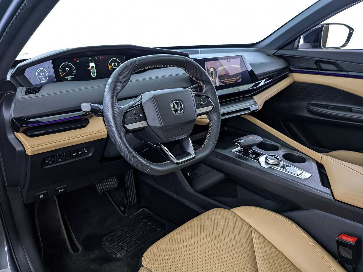 Changan UNI-V б/у, 2022, Роботизированная. Фото: #12