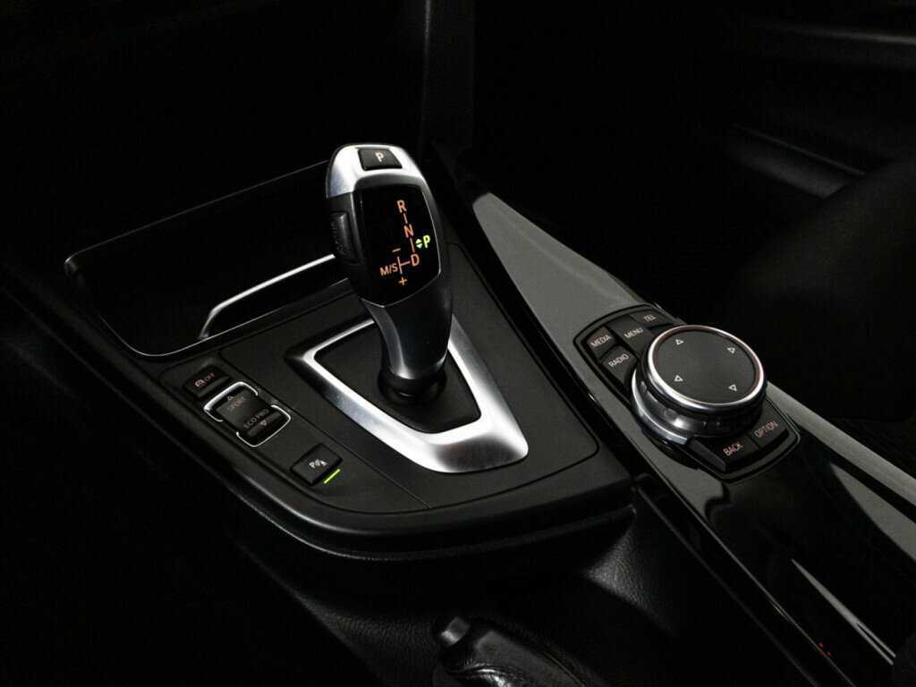 BMW 3 серии б/у, 2016, Автоматическая. Фото: #16