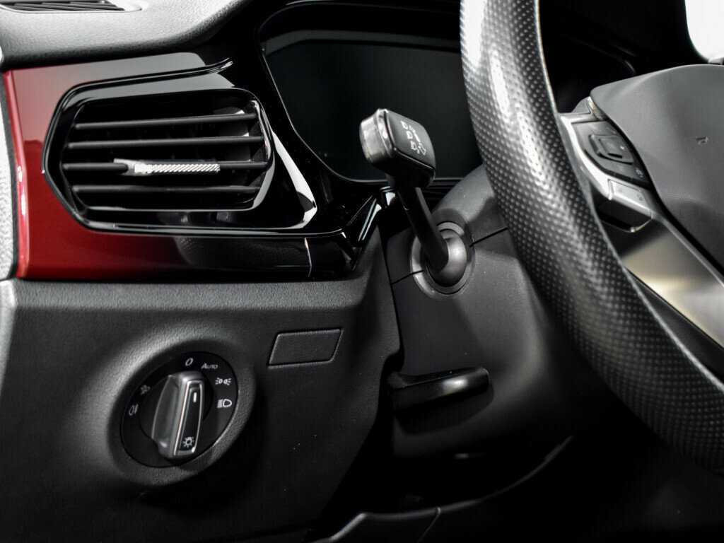 Volkswagen Polo б/у, 2021, Роботизированная. Фото: #8