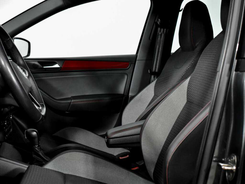 Volkswagen Polo б/у, 2021, Роботизированная. Фото: #9