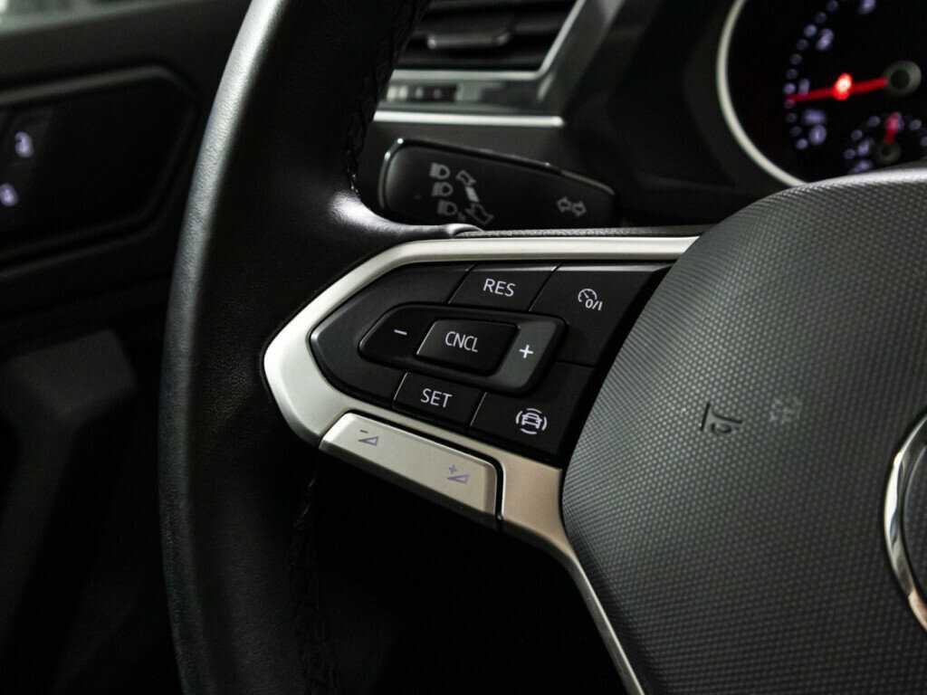 Volkswagen Tiguan б/у, 2021, Роботизированная. Фото: #19