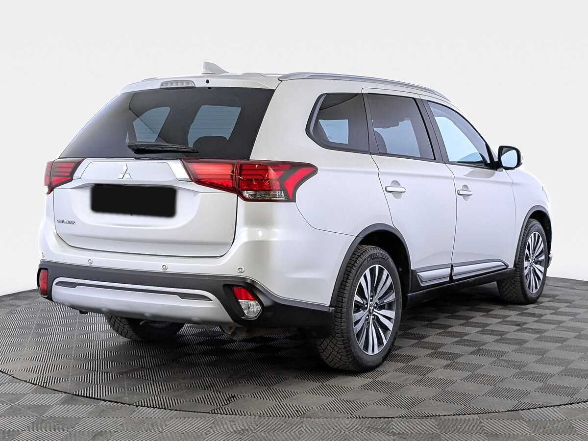 Mitsubishi Outlander б/у, 2021, Вариатор. Фото: #4