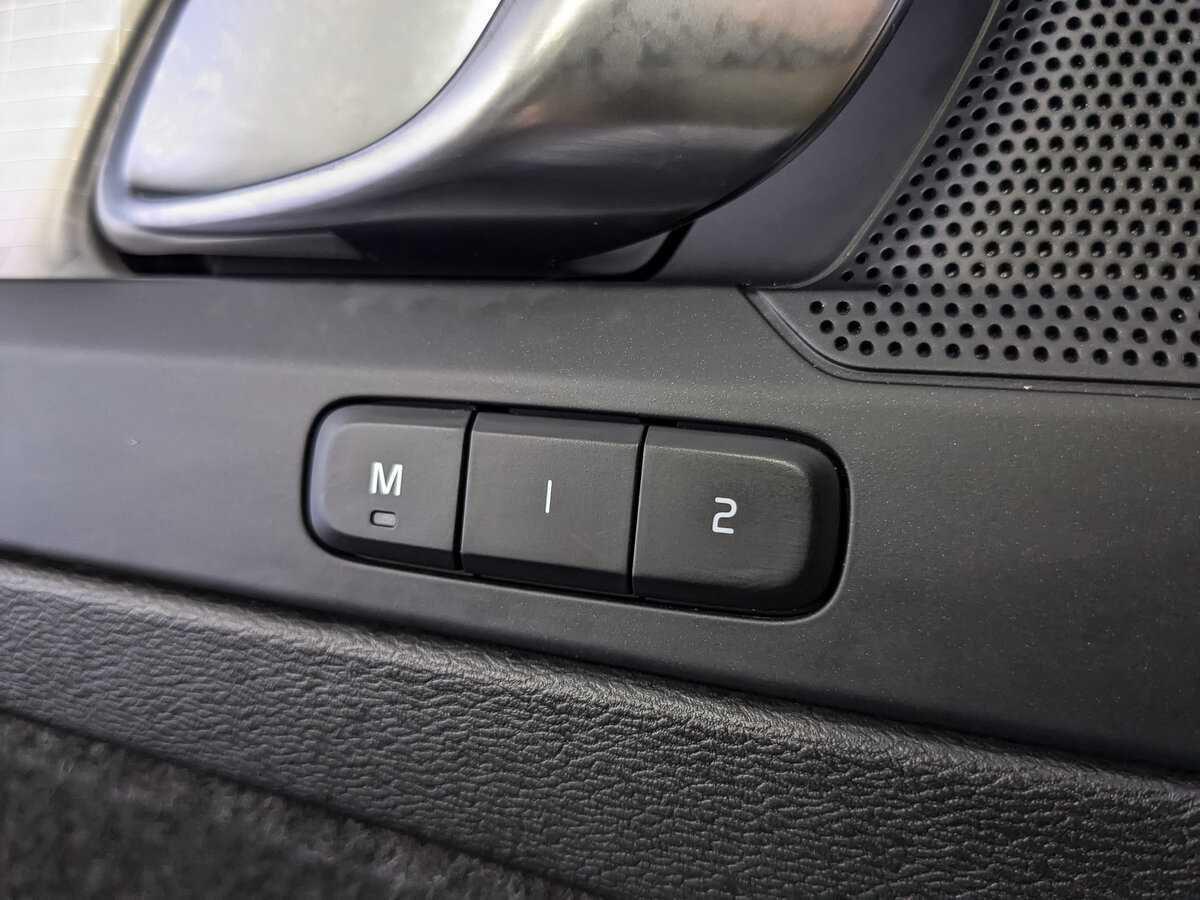 Volvo XC40 б/у, 2021, Автоматическая. Фото: #23