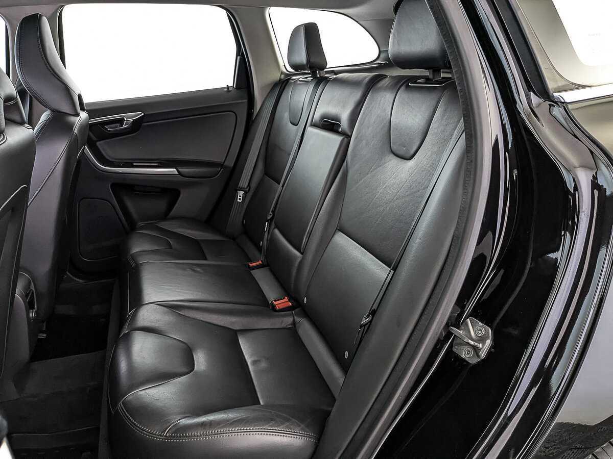 Volvo XC60 б/у, 2017, Автоматическая. Фото: #11