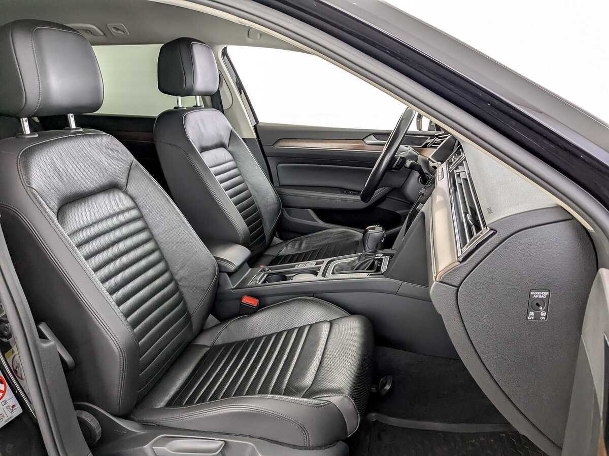 Volkswagen Passat б/у, 2018, Роботизированная. Фото: #23