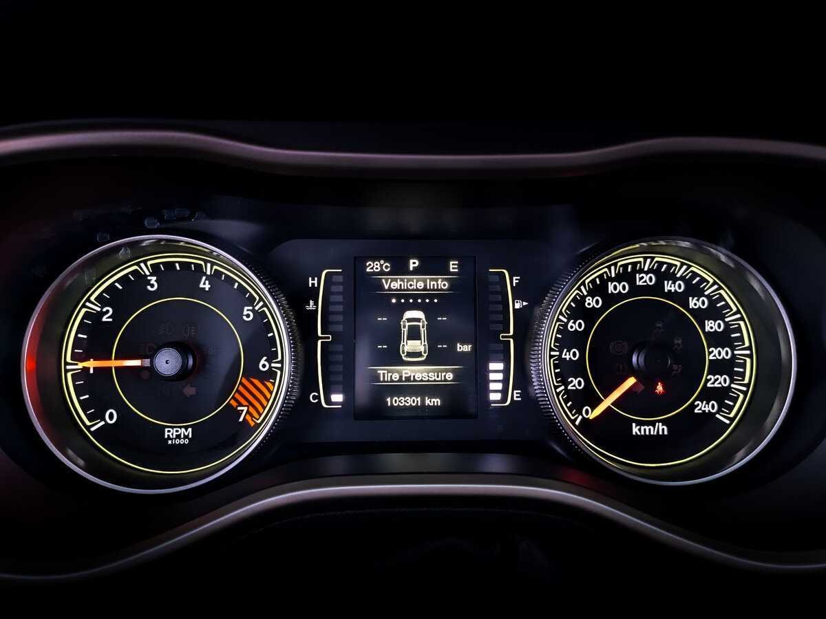 Jeep Cherokee б/у, 2014, Автоматическая. Фото: #12