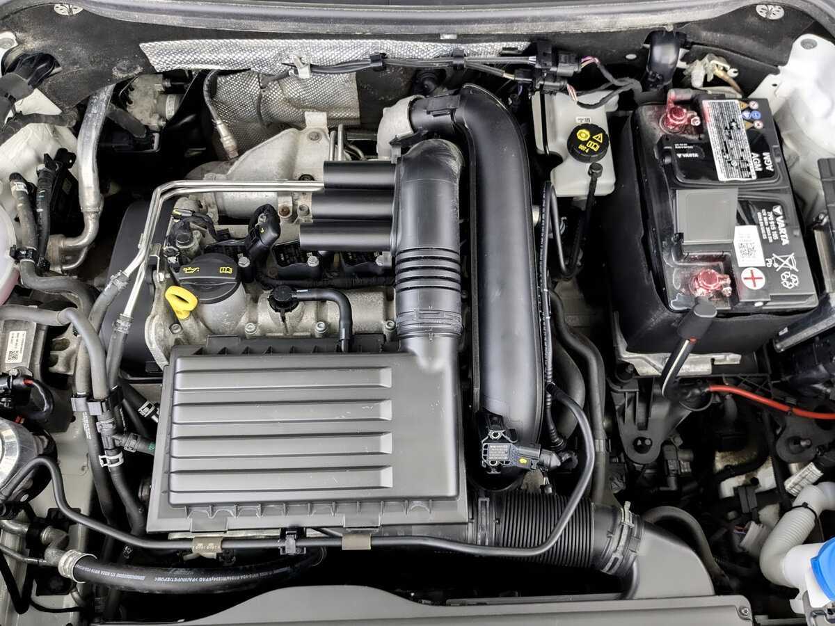 Skoda Karoq б/у, 2021, Автоматическая. Фото: #8