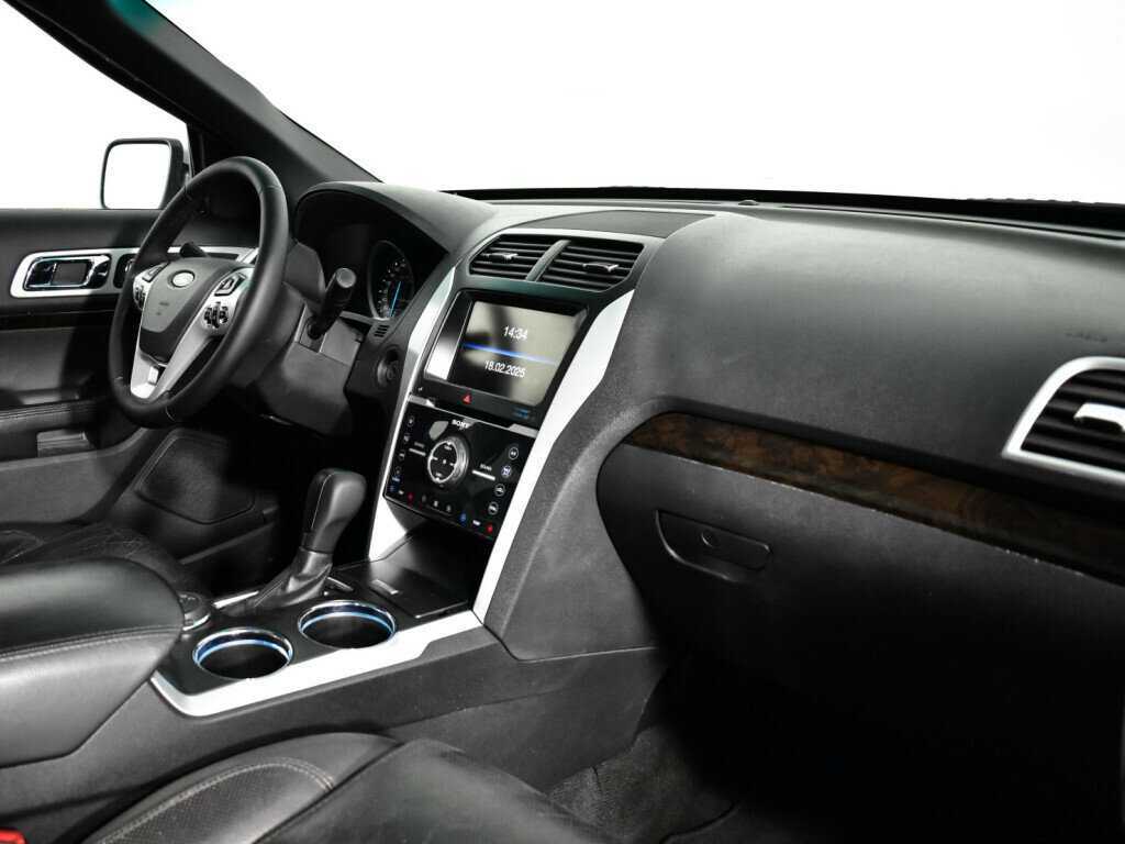Ford Explorer б/у, 2014, Автоматическая. Фото: #8