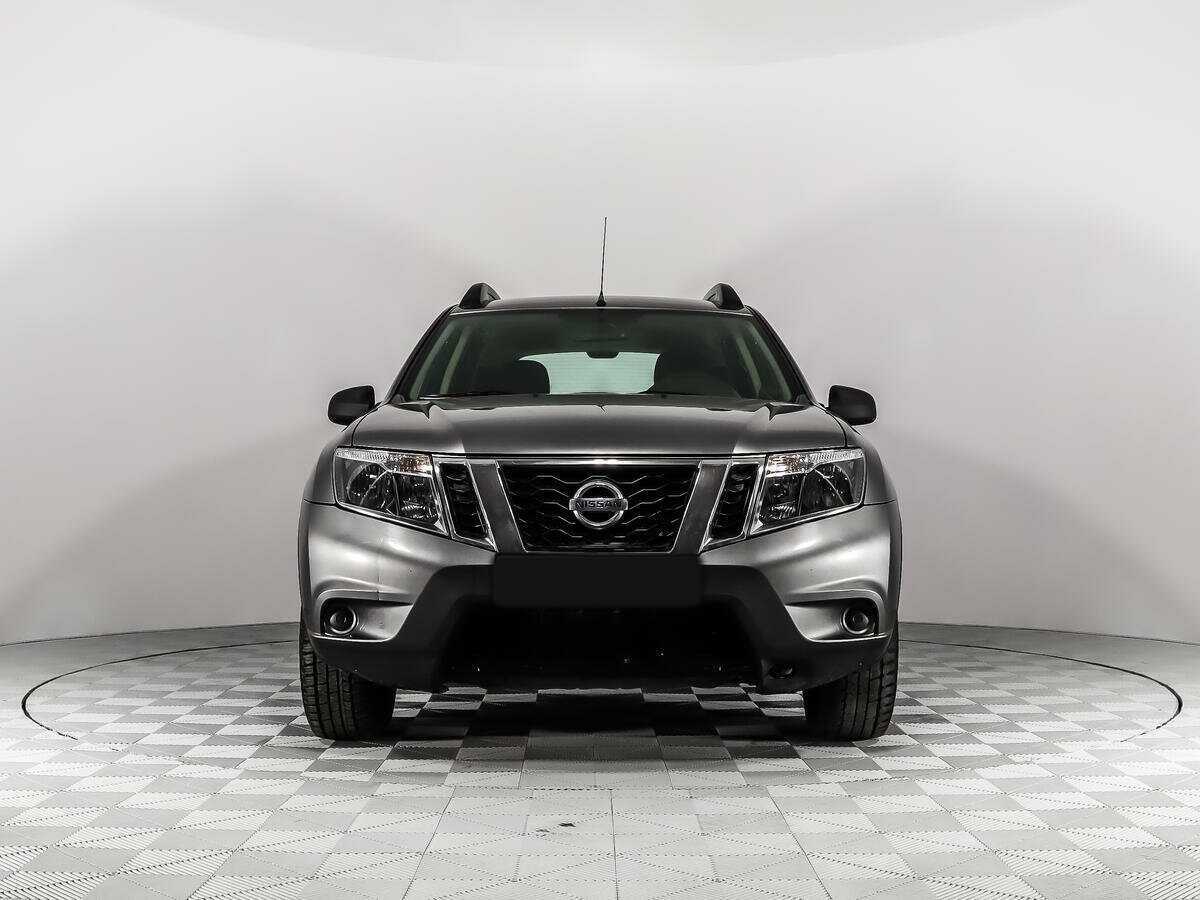 Nissan Terrano б/у, 2014, Автоматическая. Фото: #1