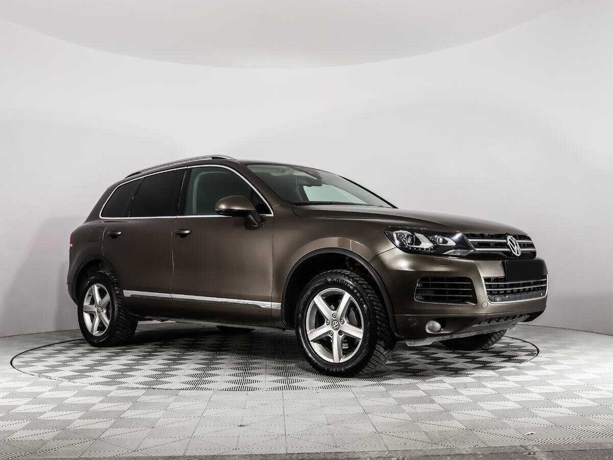 Volkswagen Touareg б/у, 2012, Автоматическая. Фото: #2
