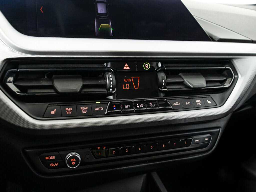 BMW 1 серии б/у, 2019, Автоматическая. Фото: #17