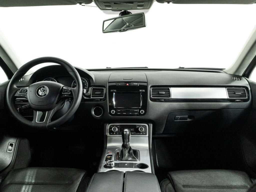 Volkswagen Touareg б/у, 2012, Автоматическая. Фото: #12