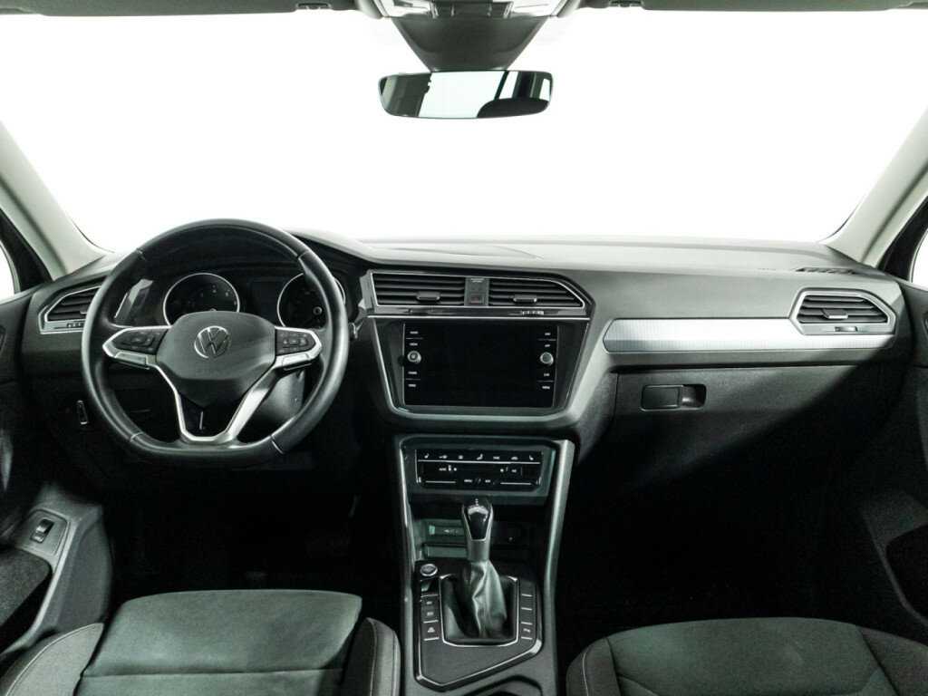 Volkswagen Tiguan б/у, 2021, Роботизированная. Фото: #12