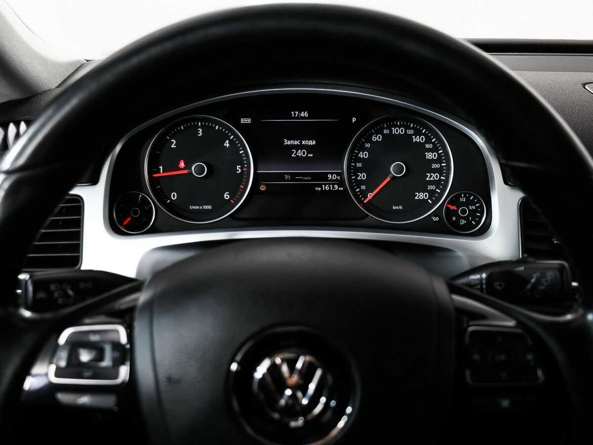 Volkswagen Touareg б/у, 2012, Автоматическая. Фото: #18