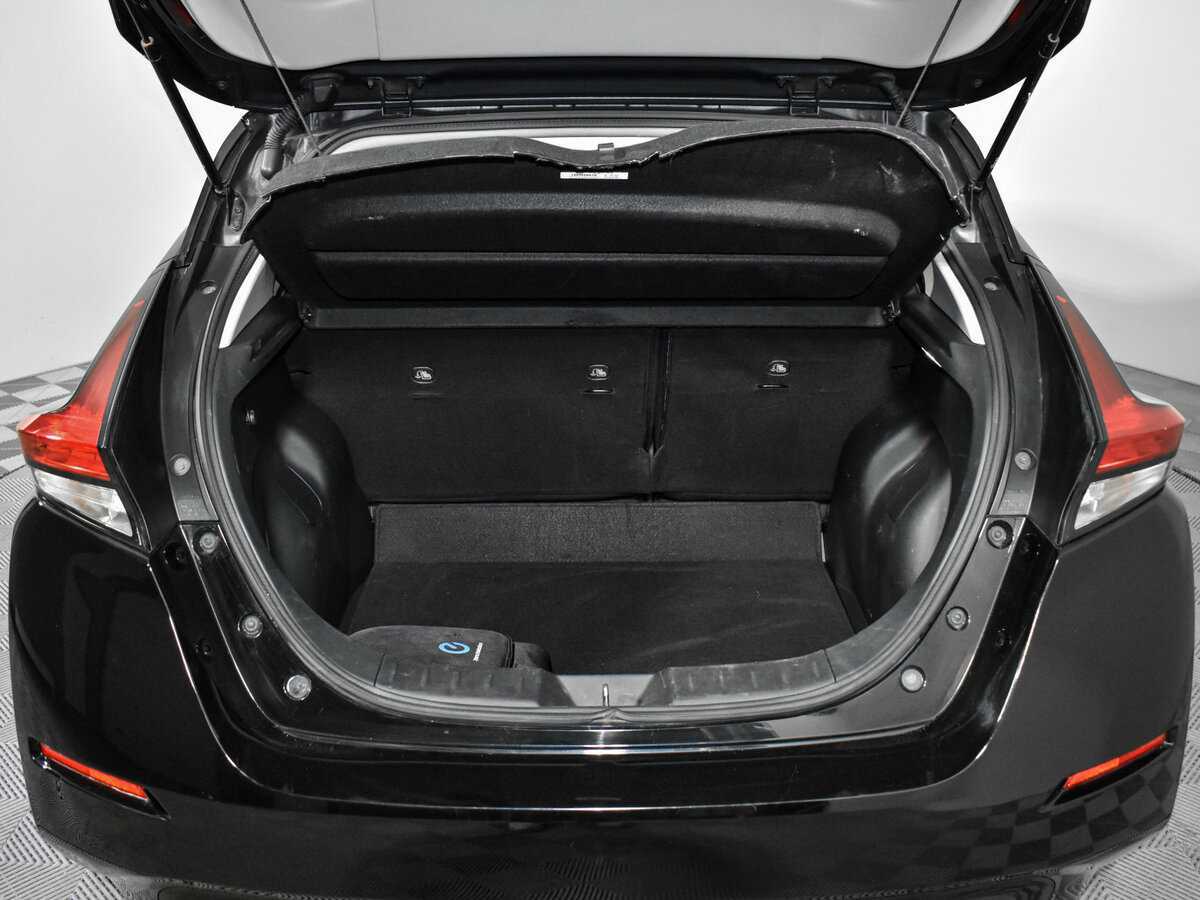 Nissan Leaf б/у, 2019, Автоматическая. Фото: #21