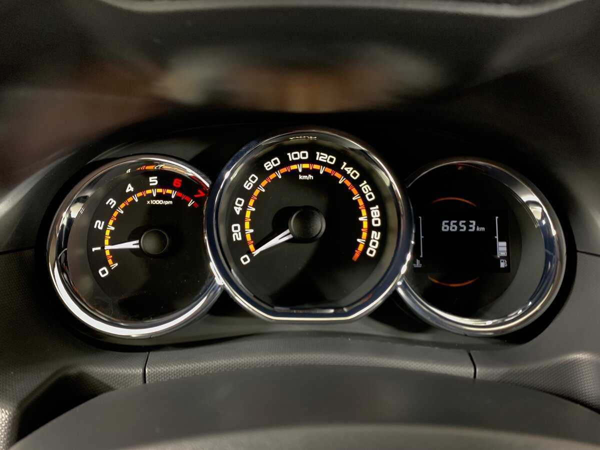 Lada (ВАЗ) Largus б/у, 2024, Механическая. Фото: #12